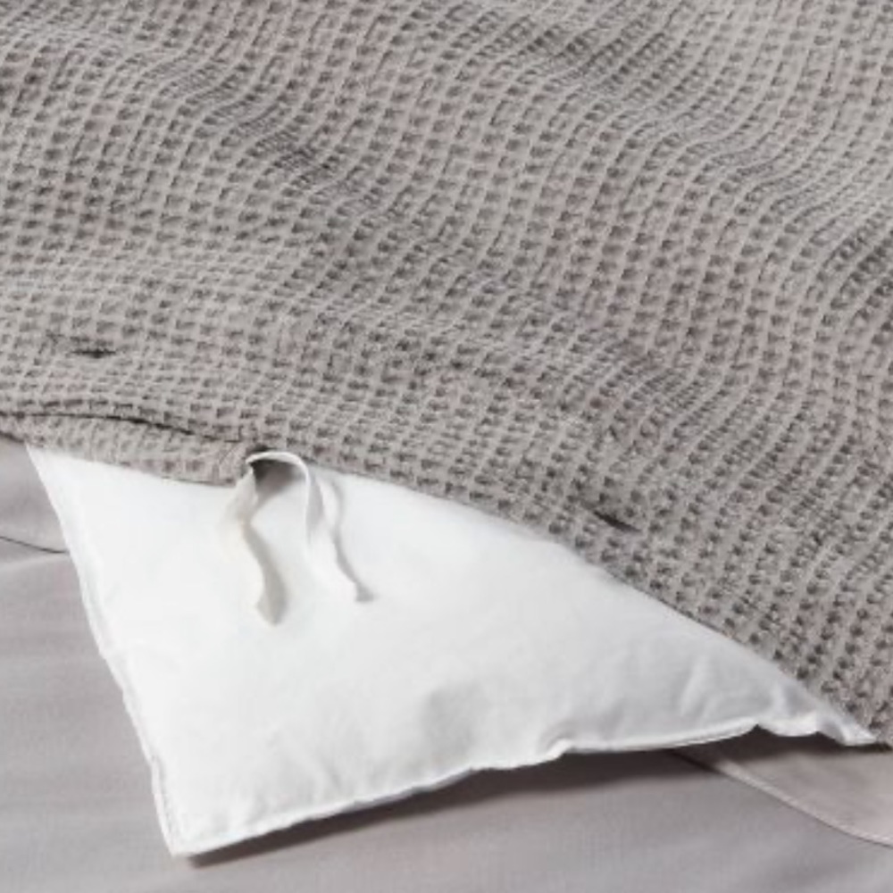 King. 💯 %Cotton.Washed Waffle Weave Duvet Set by Threshold